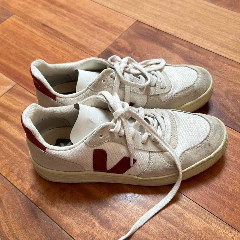 Veía size 7 good condition